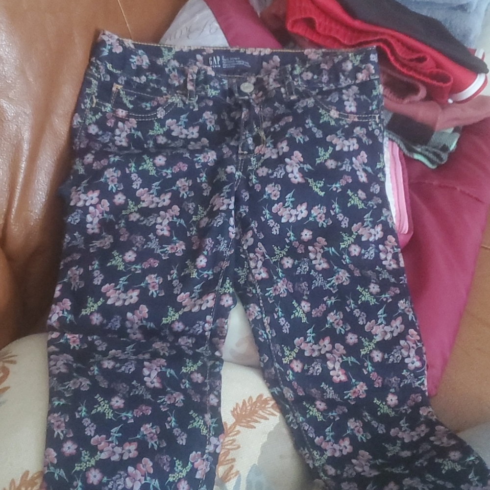 Gap floral print girls pants, worn once